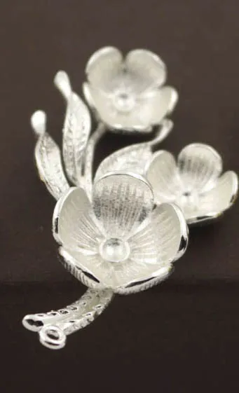 silver tone Филигранный цветок лист подвесной кулон Подвески каменные бусины колпачки база качество металла DIY питания диадема Феникса ювелирные изделия аксессуары - Цвет: silver tone