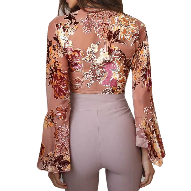 Длинными расклешенными рукавами Дамы Boho Top 2018 летние укороченные топы глубоким v