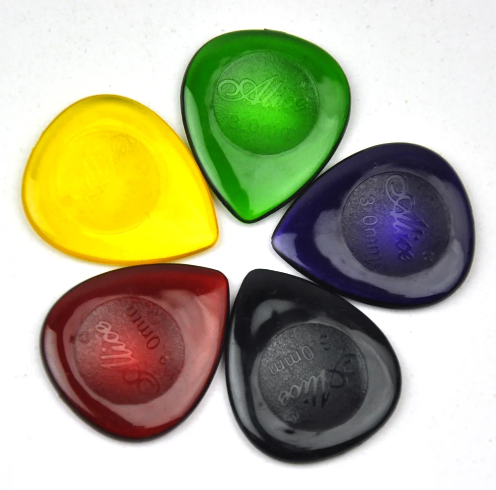 

Lots of 50pcs 3mm Standard Heart Guitar Picks Plectrums For Electric Guitar Bass Jazz Assorted Colors