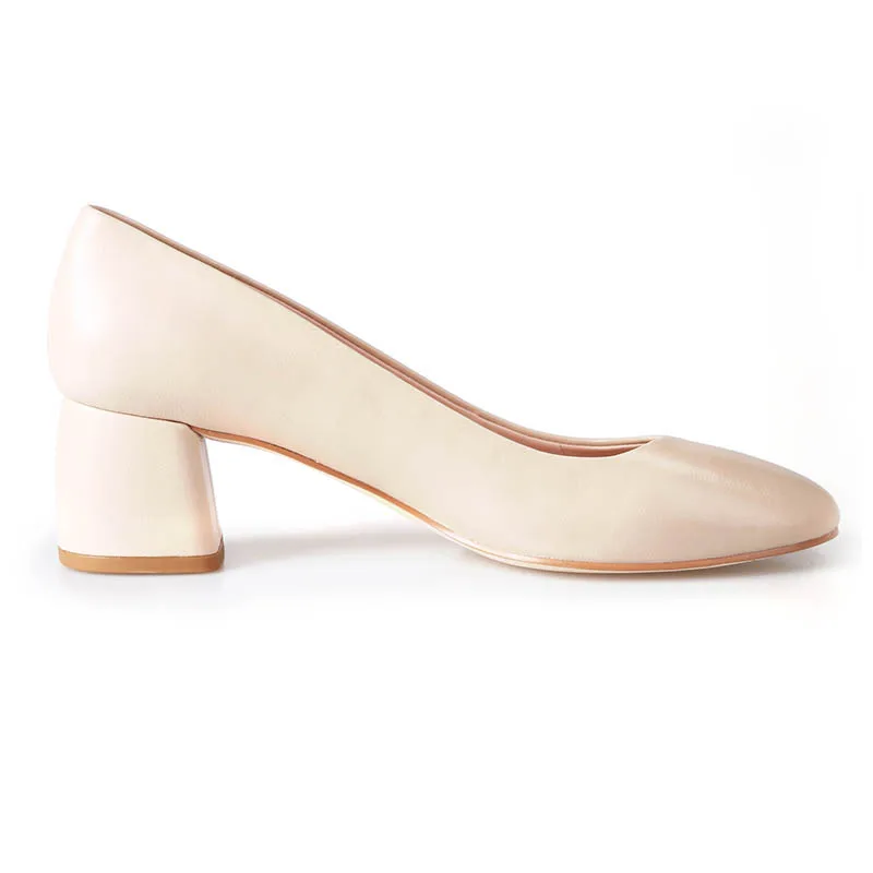 Новинка 2019 женские удобные кожаные туфли из овчины черного цвета на низком