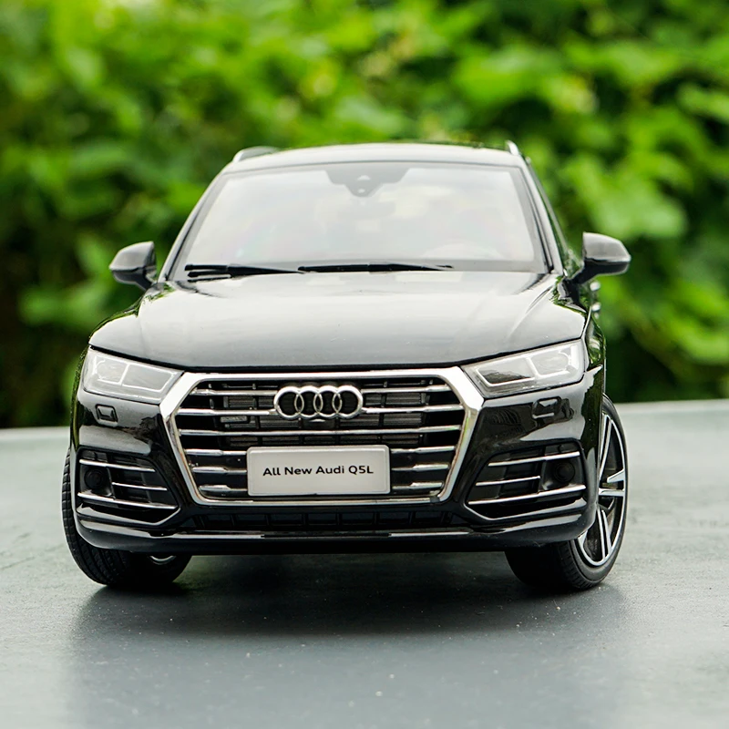1:18 оригинальная упаковка Q5L 2018 модель автомобиля из сплава высокая имитация