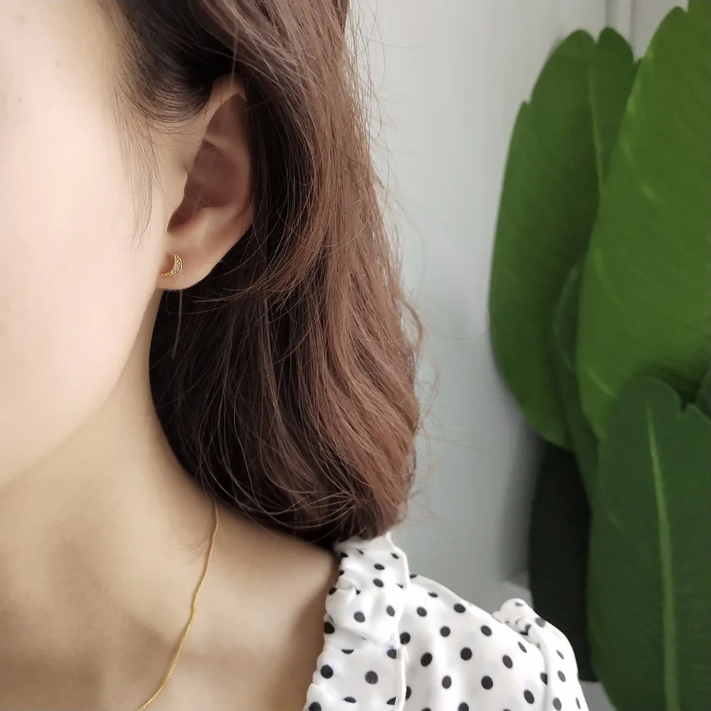 Martick Unique Style MIni Moon Stud Earrings For Fashion Woman 100% 925 Sterling Silver Asymmetry Gold Jewelry GSE43 | Украшения и