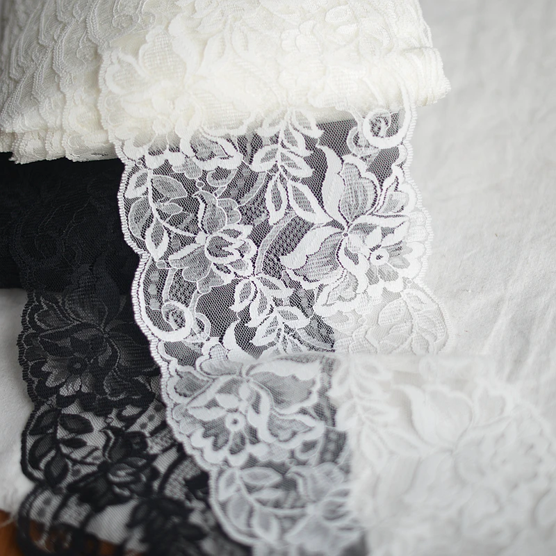

New cheap 4M/lot 15cm wide black/off white Non-elastic smooth polyester fiber lace clothing trims SC660