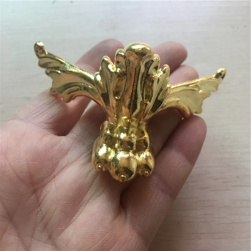 

Chinese Zinc Alloy Tiger Footing Decoration Legs Vintage Wooden Box Beast Feet Cabinet Corner Gold Color 84*42mm 4Pcs
