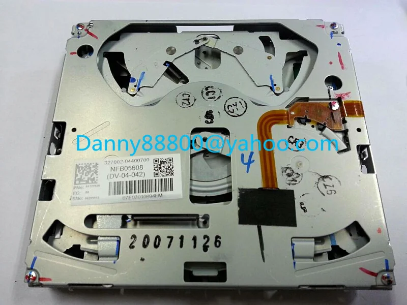 100%New Fujitsu ten DV-04-082 DV-04-044 DV-04-042 DV-04 for mercedes MMI 3G BMNW M-ASK2 E60 E90 E92 Chrysler DVD MECHANISM 2PCS |