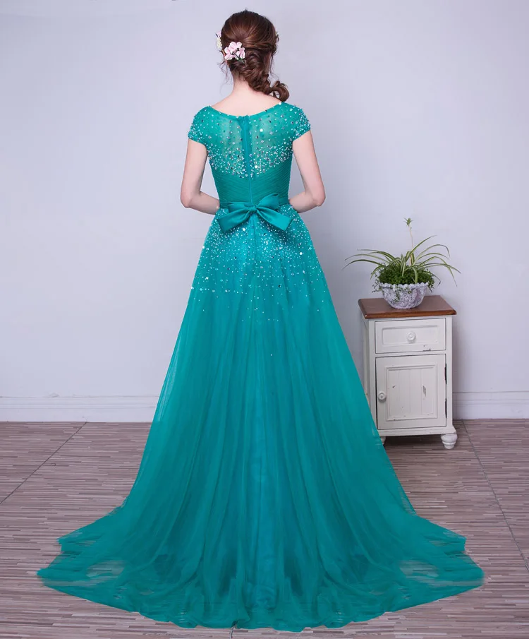 Бирюзовое фатиновое платье трапециевидной формы с длинными скромное на