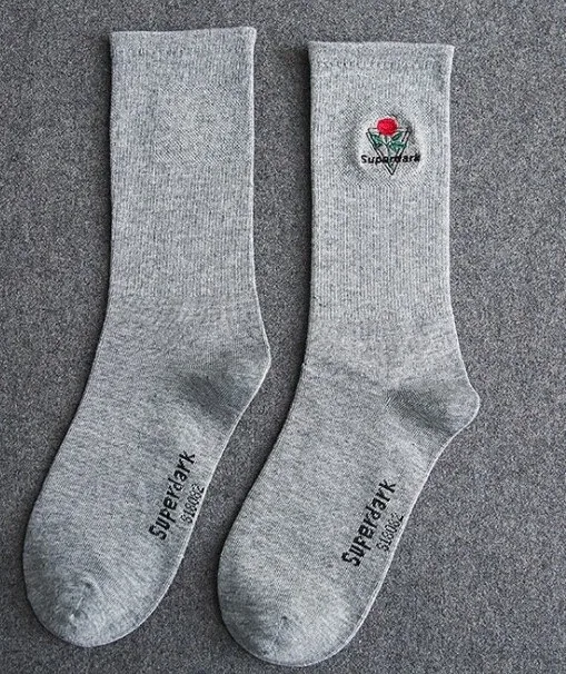 Коричневый Дропшиппинг, мужские и женские носки, хлопковые винтажные носки для скейтборда в стиле хип-хоп с буквой V, унисекс, забавная Новинка, уличная одежда, мужские носки - Цвет: Коричневый