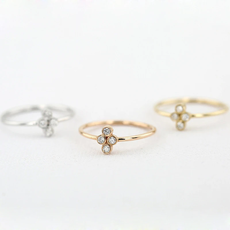 Женское золотое кольцо с четырьмя камнями|Кольца| |