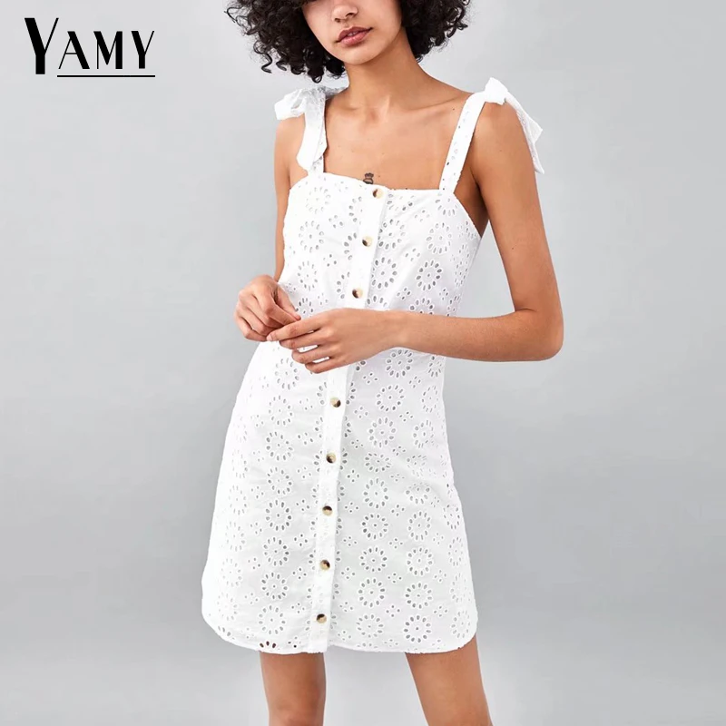 Летнее платье в стиле бохо винтажное с короткими рукавами и белыми кнопками