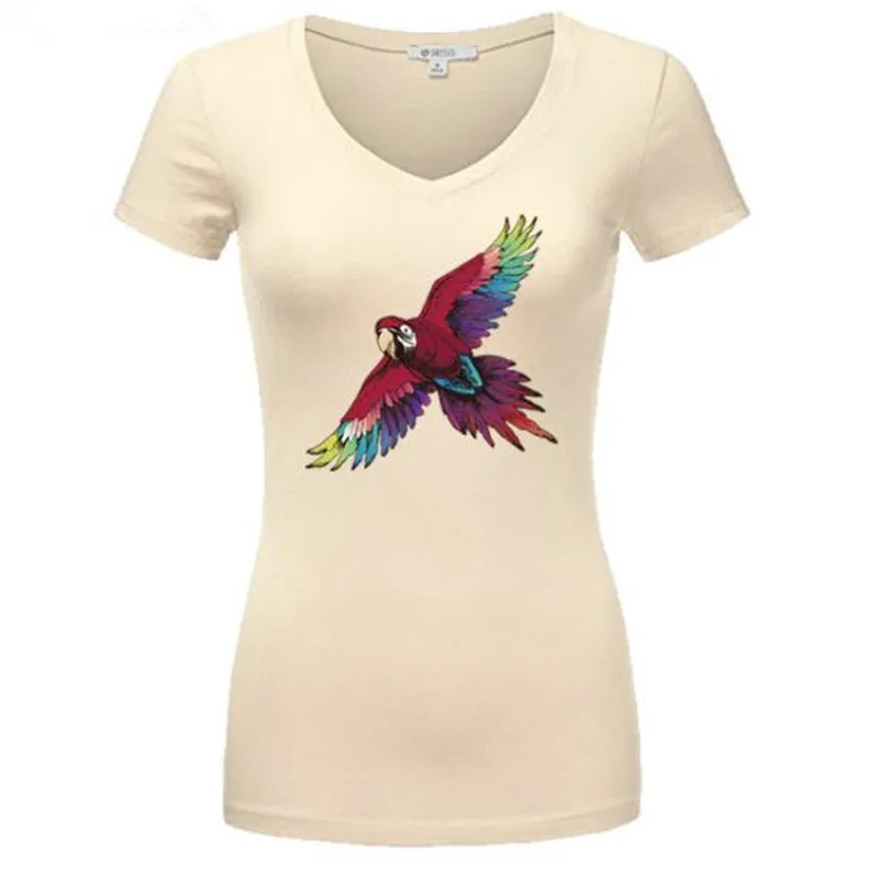 Футболка женская с термопереводом принтом большого попугая Байкерская пластырь