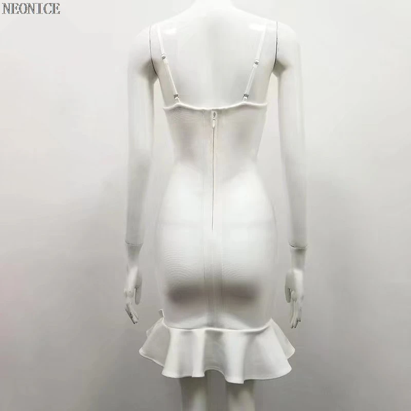 Женское облегающее платье эластичное белого цвета с оборками в стиле Звезд для