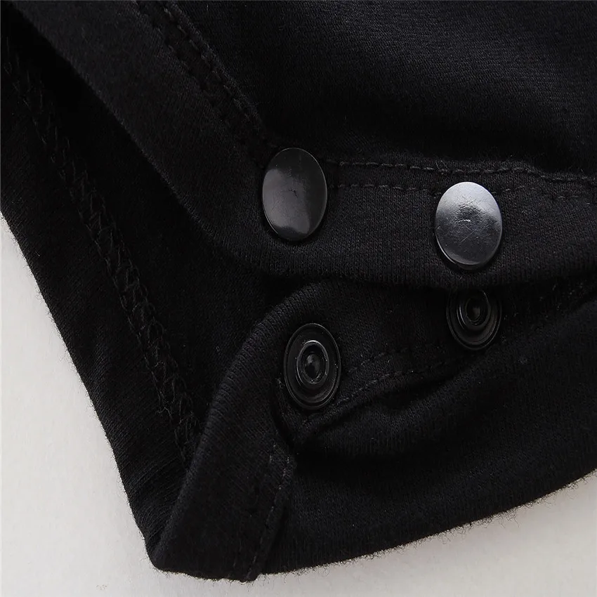 Лето 2017 г. короткий рукав ползунки для новорожденного комбинезон черный