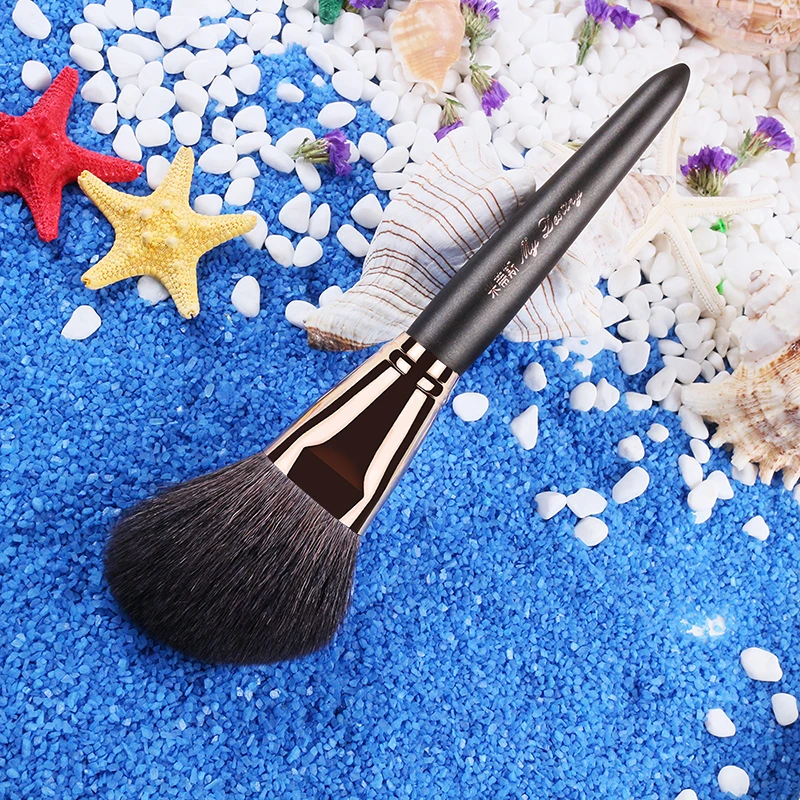 Большая угловая кисть для пудры из козьей шерсти MY delivery Профессиональные кисти