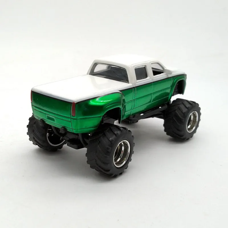 Игрушечный автомобиль Ja da 1:64 1999 Chevy Silverdo 03 игрушечный из сплава игрушки для детей