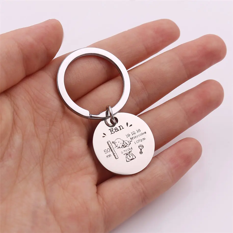 Круглый детский брелок персональное имя дата рождения вес время высота для