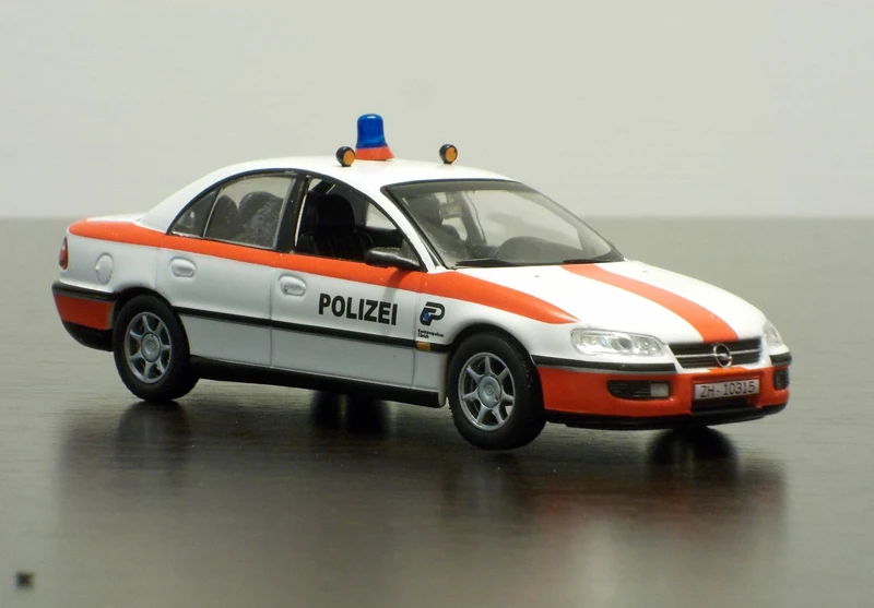 D EA 1:43 OPEL OMEGA POLIZI эксклюзивные игрушки из сплава для детей, детские игрушки, модель подарка, оригинальная посылка