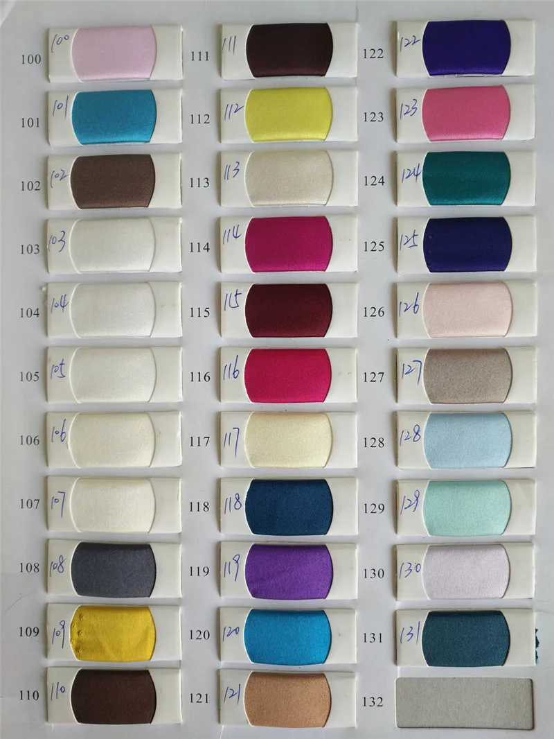 Женское платье с открытой спинкой розовое до колена треугольным вырезом для