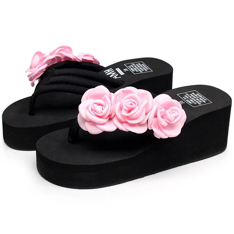 Шлепанцы женские на высоком каблуке пляжные сандалии с дикими цветами скользкие