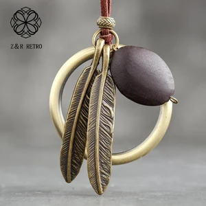 Цепочка на шею Женская, с деревянными подвесками и перьями