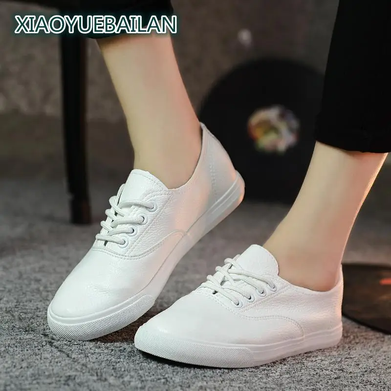 Белые кожаные туфли летние на плоской подошве для студентов универсальная