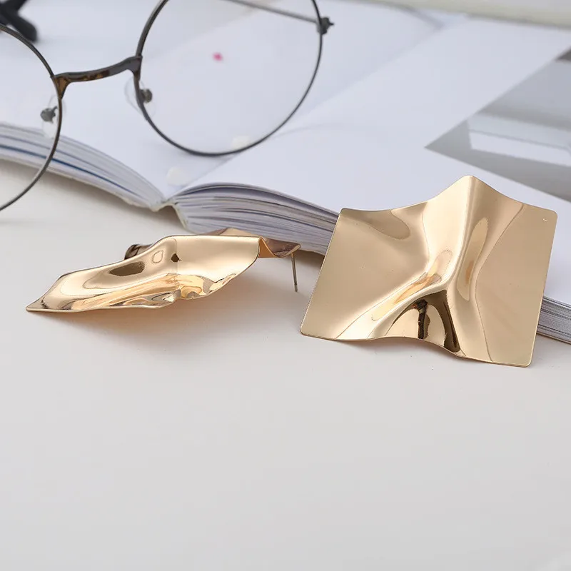 Праздничные новые плиссированные квадратные серьги-гвоздики геометрической