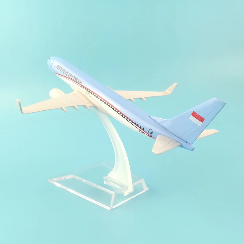 Воздушный пассажир модель самолета Боинг 737 Рег Индонезии металлический сплав