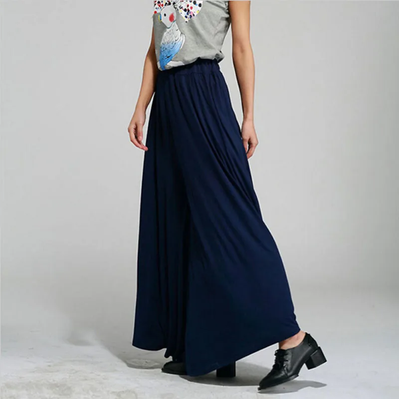 Женские летние широкие брюки однотонные свободные из модала больших размеров с