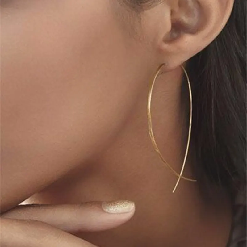 Бесплатная доставка 1 пара женская простая брошь в форме рыбки звезды серьги для