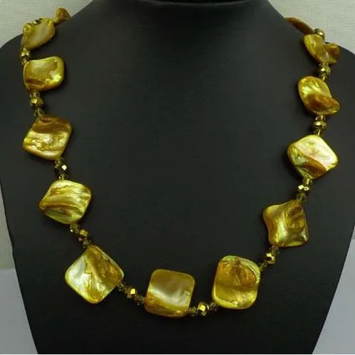 Pretty Mother Of Pearl Yellow Crystal Beads Necklace | Украшения и аксессуары