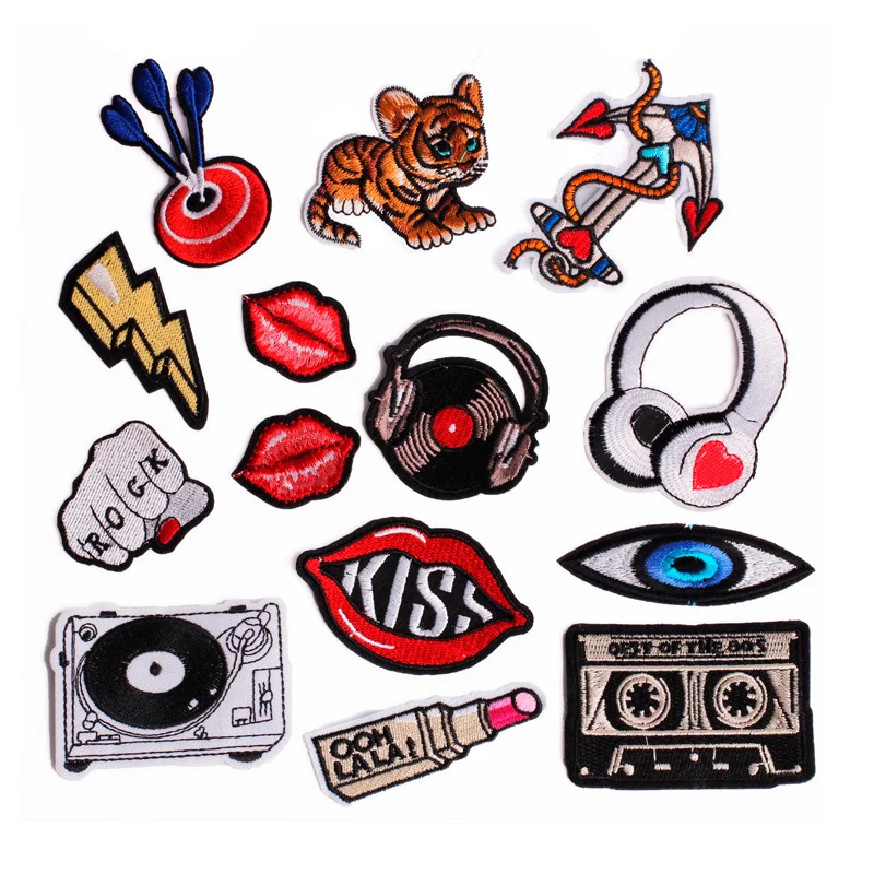 Рок молния губы глаза патч с якорем железа на патчи для одежды вышитая аппликация