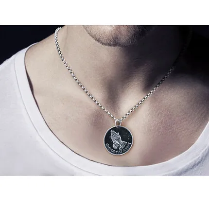 Lengkea jewelry Для мужчин колье мужские ожерелья, ожерелье стерлингового серебра 925 Ретро руки, сложенные для молитвы кулон Для мужчин аксессуары и украшения