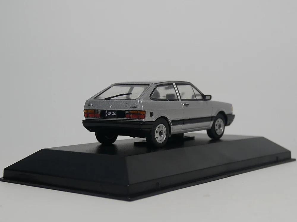 Ixo 1:43 Volkswagen Gol GL 1 8 1993 литой модельный автомобиль| |