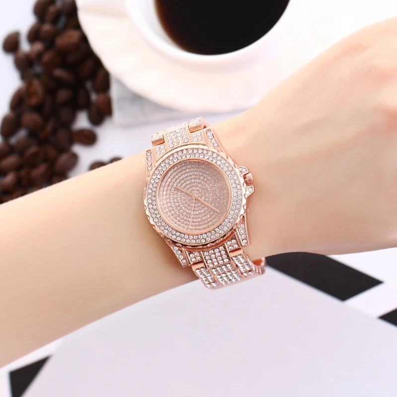 Часы наручные кварцевые для мужчин и женщин роскошные со стразами с браслетом из