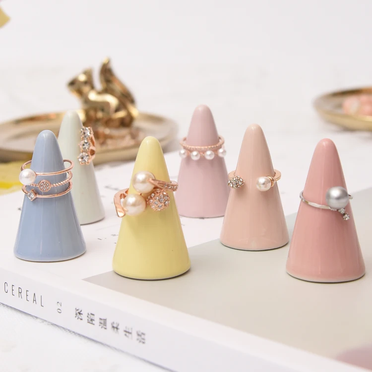 

New Fashion Colorful Porcelain Jewelry Display Tray Ring Display Finger Point Ring Display Stand Jewellery Display Tray