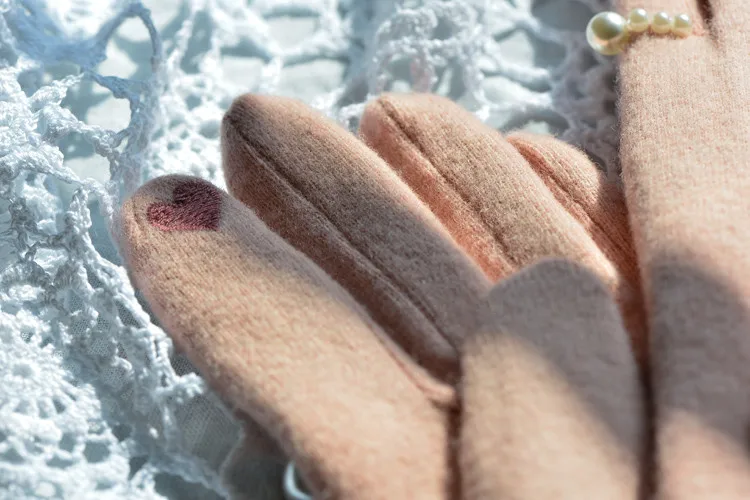 Осенне-зимние кашемировые теплые перчатки с перламутровым камелием сенсорным