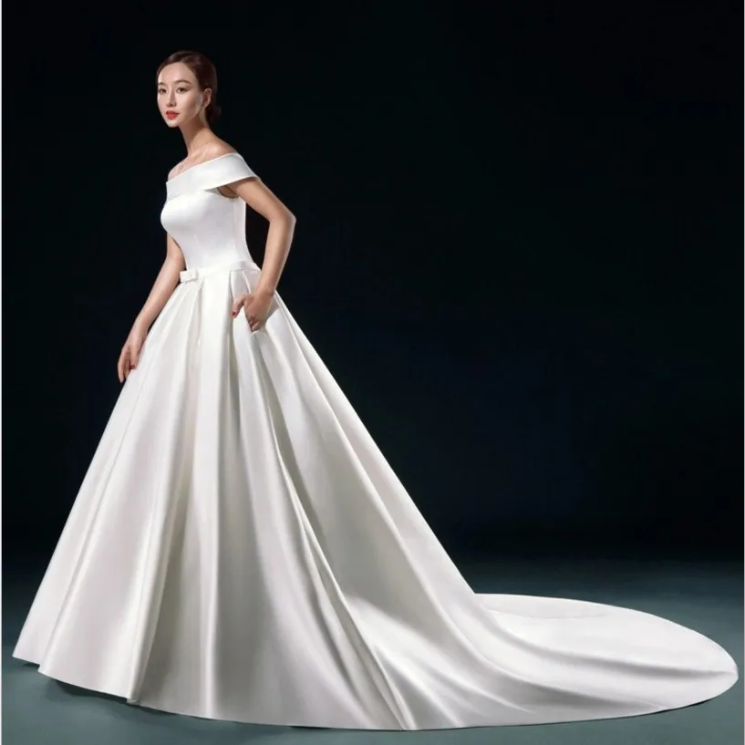 Простое Элегантное свадебное платье со шлейфом винтажное атласное с вырезом