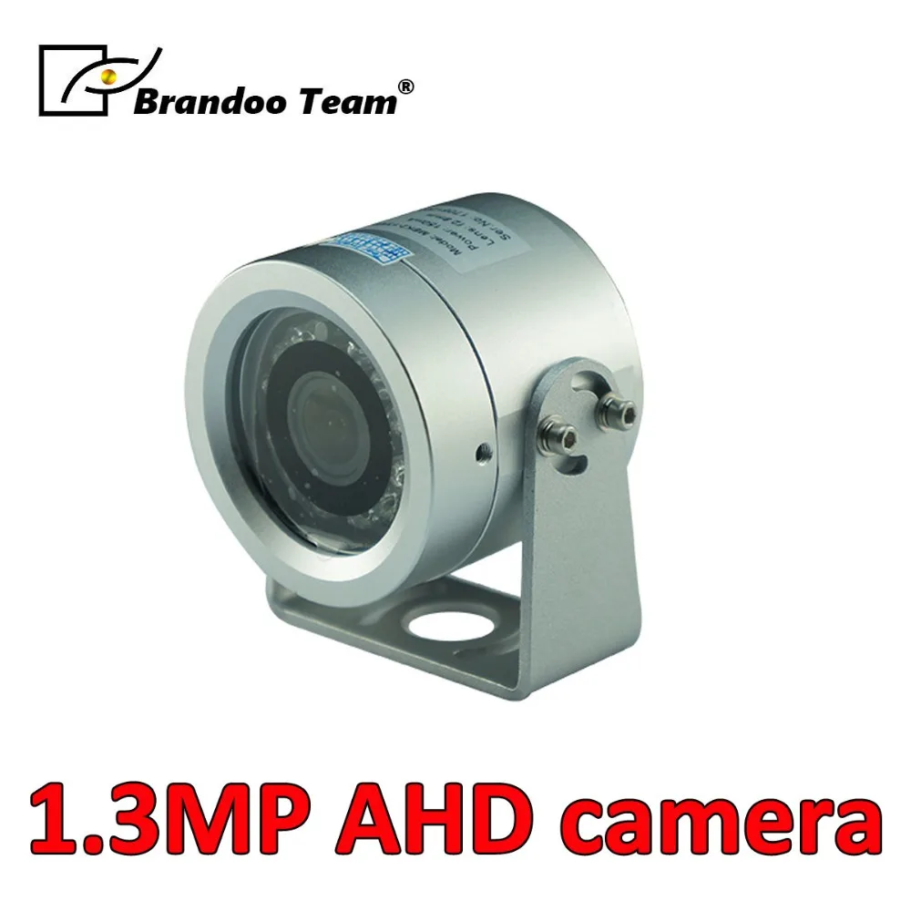 

car camera AHD 1.3M image sensor. IR leds for 5-8 meters night vision. camera used for bus,truck,taxi,mini van.