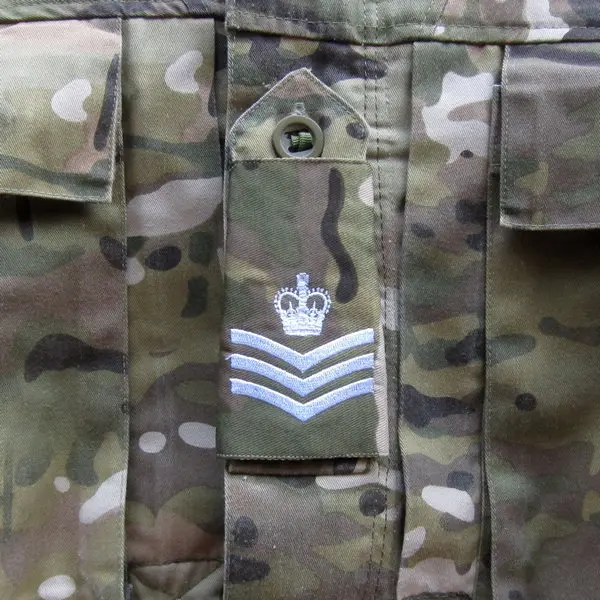 Британская армейская вышивка МУЛЬТИКАМ МТП штабной помощник главный белый ранг