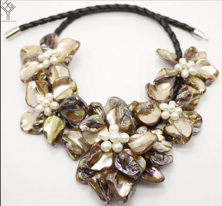 

wedding Women Jewelry natural white pearl 5 flower pendant Bright coffee brown shell mother of pearl necklace black leather 18"