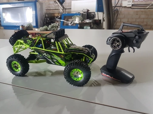 Оригинальные игрушки Wltoys 12428 RC скалолазание игрушки 1/12 Масштаб 2,4 г 4WD автомобиль с дистанционным управлением 50 км/ч высокая скорость RC автомобиль внедорожник подарок