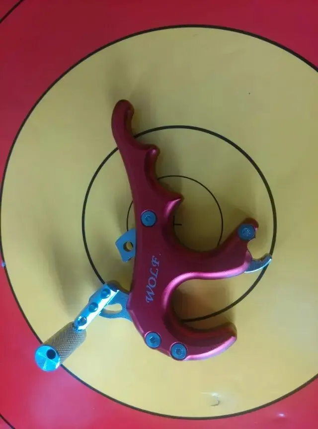 Free Shiping 4 finger grip Caliper Release aid for compound bow hunting and archery | Спорт и развлечения