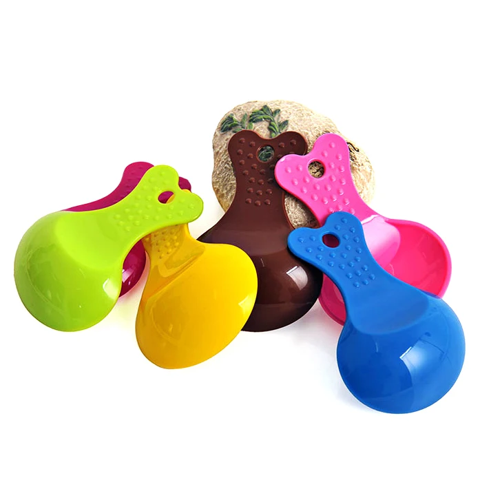 Цветная Милая маленькая ложка для питомца щенка собаки кошки лопатка еды пищевая