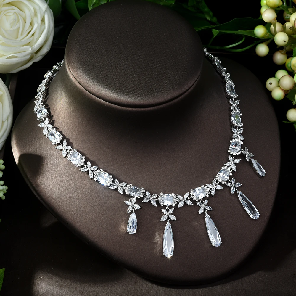 Роскошные комплекты ювелирных изделий HIBRIDE из белого золота в форме капли воды