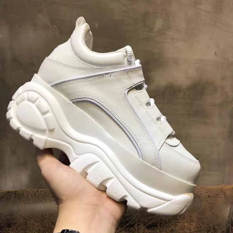 Горячая Распродажа женские черные кроссовки визуально увеличивающие рост сезон