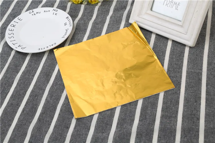 8x8Gold 100 шт./компл. 8 см* 8 см жестяной Фольга Алюминий упаковочная жестяная Бумага Конфеты Diy вечерние золотым тиснением подарочная упаковка ремесло Бумага - Цвет: 8x8Gold