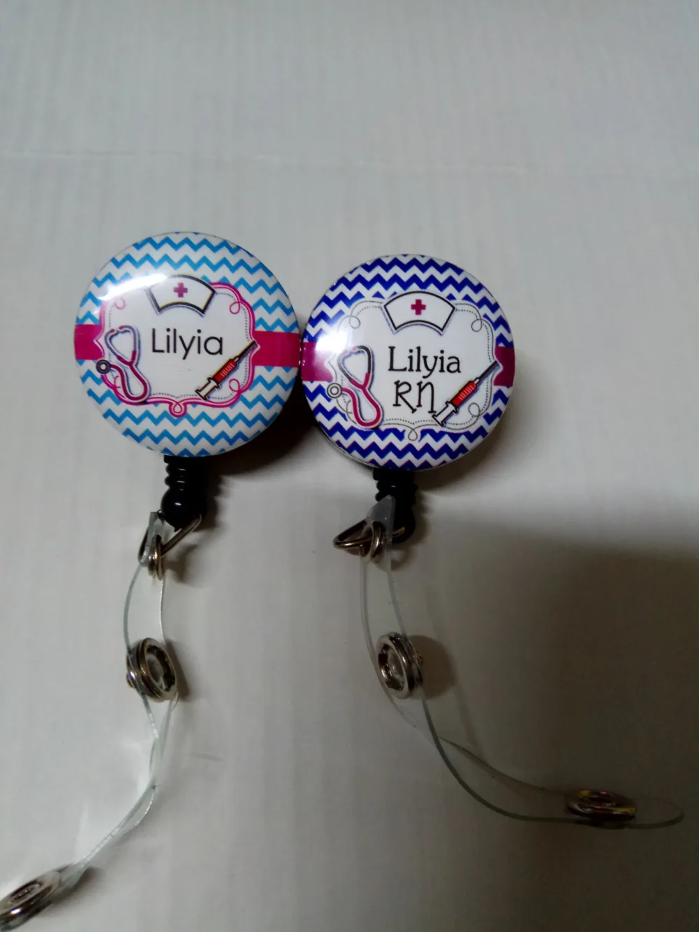 Персонализированные имена медсестра Выдвижной ID бейдж катушка с поворотным