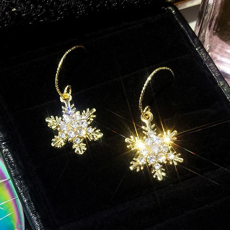 2019 Korean Style Temperament Gold Snowflake D Earrings AAA Dazzling Zircon Snow Flower For Women Wedding Gifts | Украшения и
