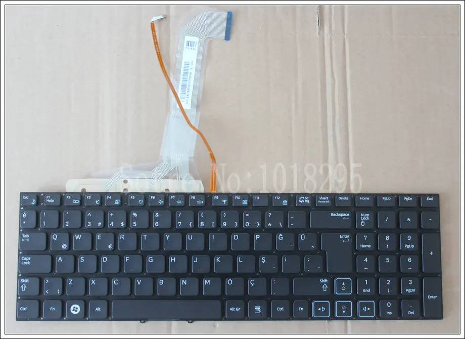 Клавиатура для ноутбука Samsung RF712 RF710 RF711 RF730 черная TR с подсветкой без рамки Турция |