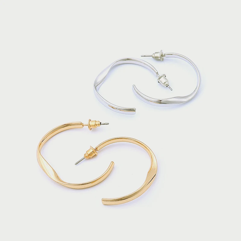 Женские серьги-кольца LWONG маленький золотого цвета открытый скрученный круг