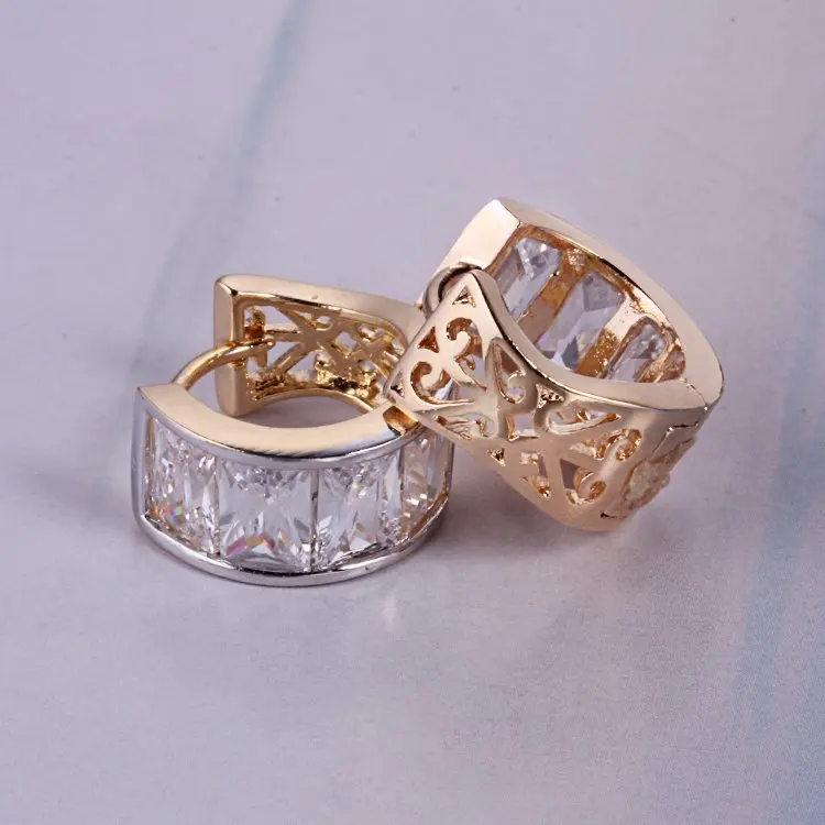 Разноцветные маленькие серьги кольца золотистого цвета женские Bijoux bocle Oreille Femme